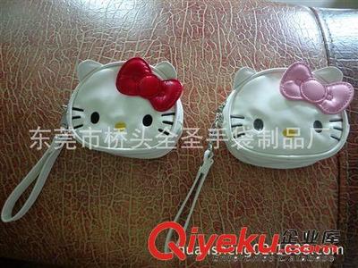 匠心定制 白色皮料Hello Kitty超小款手拿化妝包，零錢包的時尚宣言